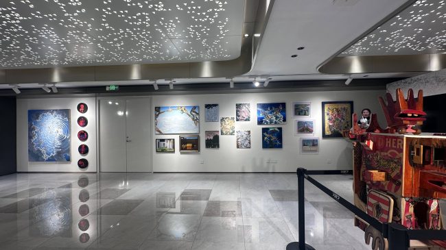 f5e10cc6646341acbb7ade951b8605b9-1